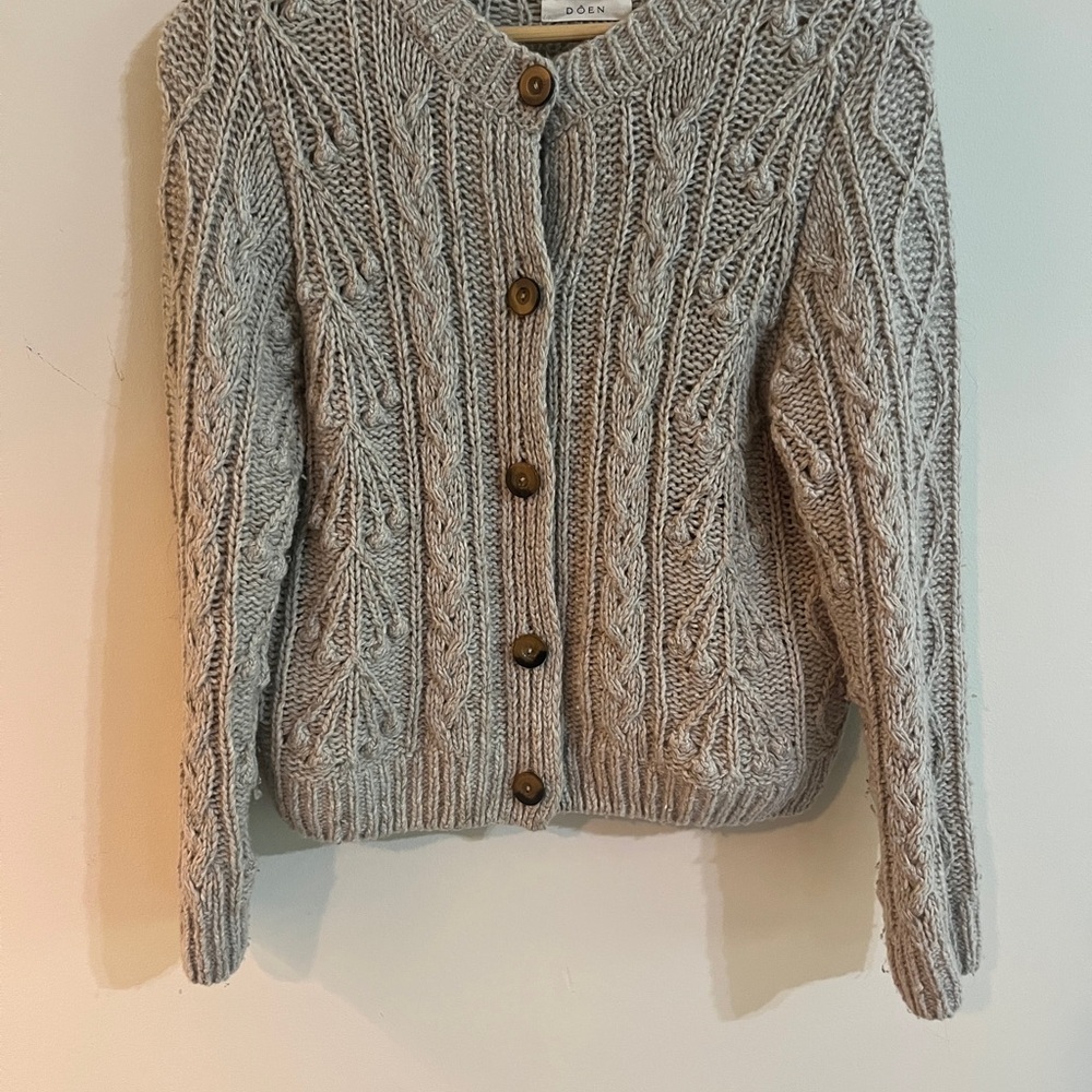 Doen Verona Cable Knit Cardigan Sweater in Oat Size Mediun